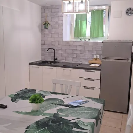 Apartment Giglio 2 Le Foglie *